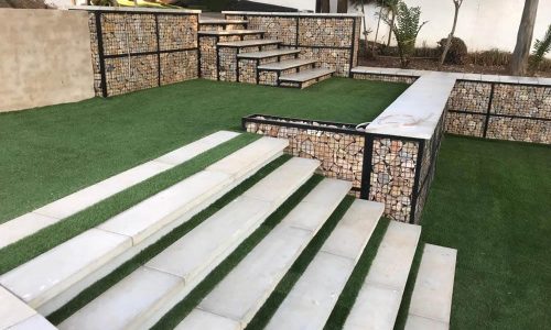 1200mm-Concrete-Slab-installed-on-stairs-with-Cosmopolitan-Coping