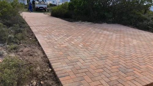 Bevels installed by Danabaai Kwekery: Tel 044 698 1466 / Sel 082 584 6611