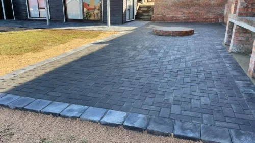 Bevels installed by Danabaai Kwekery: Tel 044 698 1466 / Sel 082 584 6611