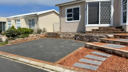 Bevels installed by Danabaai Kwekery: Tel 044 698 1466 / Sel 082 584 6611