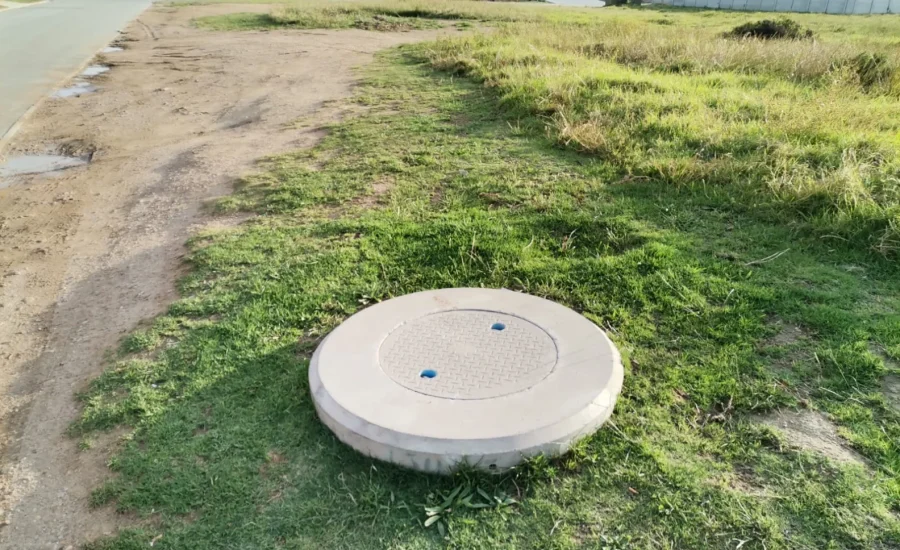 Concrete Manhole and Lid