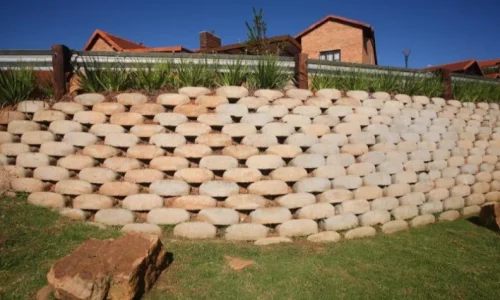 Loffelstein_retaining (1)