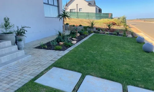 Oubaai Cobble installed by Danabaai Kwekery - 044 698 1466