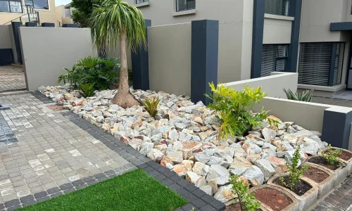 Oubaai Cobbles installed by Danabaai Kwekery - Tel 044 698 1466 - (37)