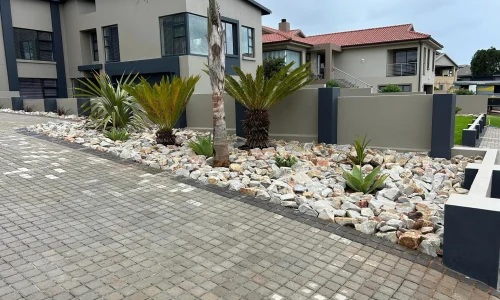 Oubaai Cobbles installed by Danabaai Kwekery - Tel 044 698 1466 - (40)