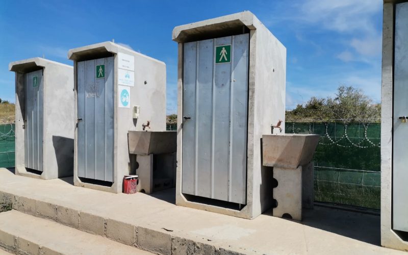 Toilet 1 Toilet 1