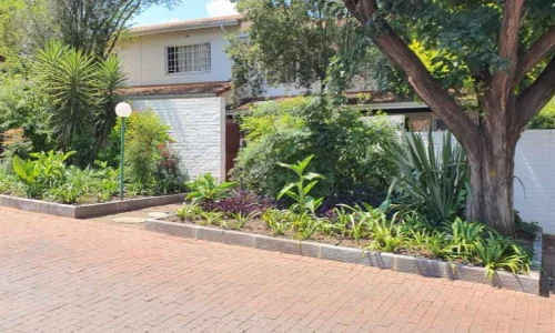 Tulbagh Barrier Kerb from Smarstone